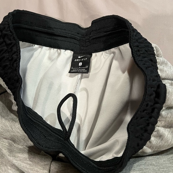 Boys Nike Dri-Fit Shorts - Picture 2 of 3